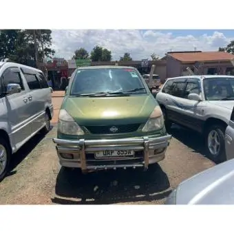 Nissan serena - 2