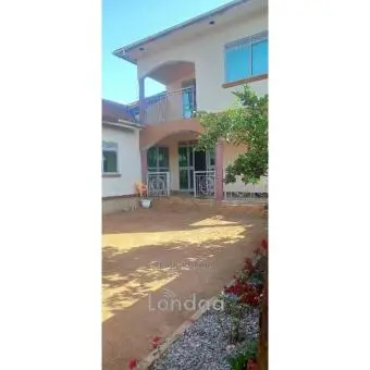 Beautiful house for Sale in Kajansi - Perfect for First-Time Homebuyers - 2