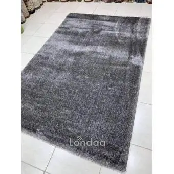 Fluffy center carpets