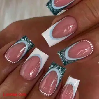 Press on nails - 3