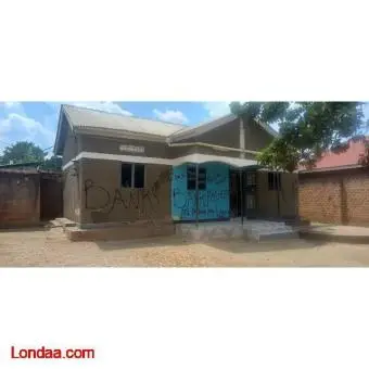 House for sale 50x100ft titled at Kikoma - 2