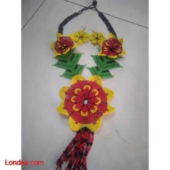 Beaded flower necklaces - 2