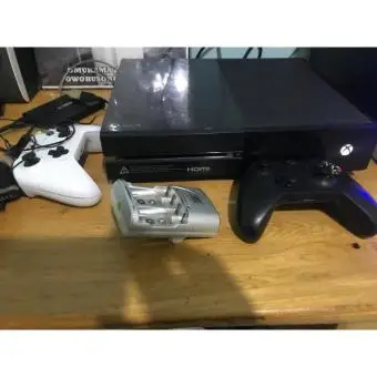 Clean Xbox one for sale at 600k - 2