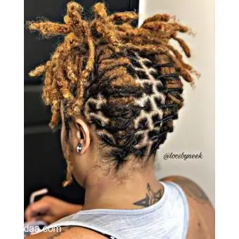 Dreadlocks Services_O706070624 - 2